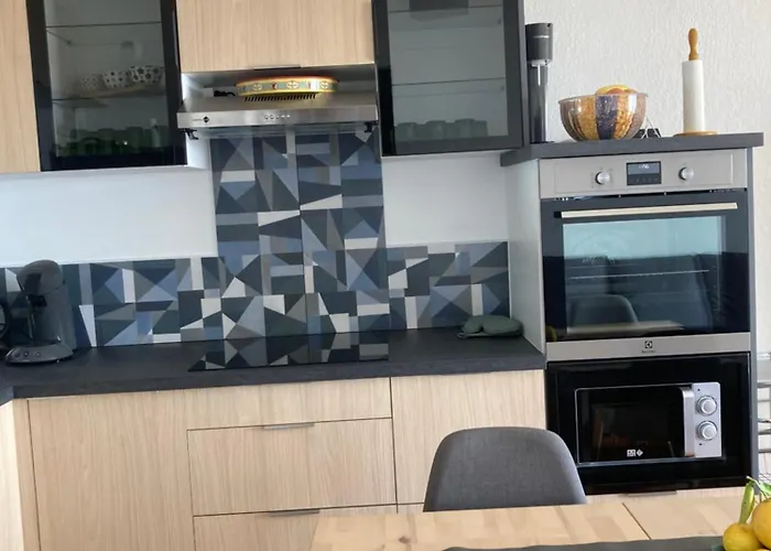 T3 Classé 3 étoiles Vue Avec Terrasse ,plage 2 Minutes à Pied Appartement *