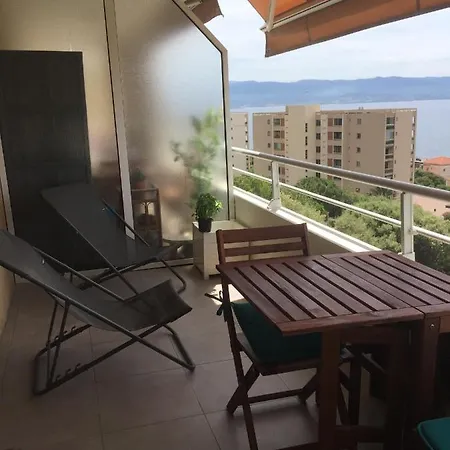 Apartment T3 Classe 3 Etoiles Vue Avec Terrasse ,plage 2 Minutes A Pied *