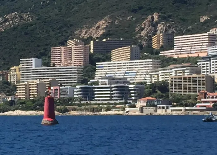 Appartement T3 Classe 3 Etoiles Vue Avec Terrasse ,plage 2 Minutes A Pied